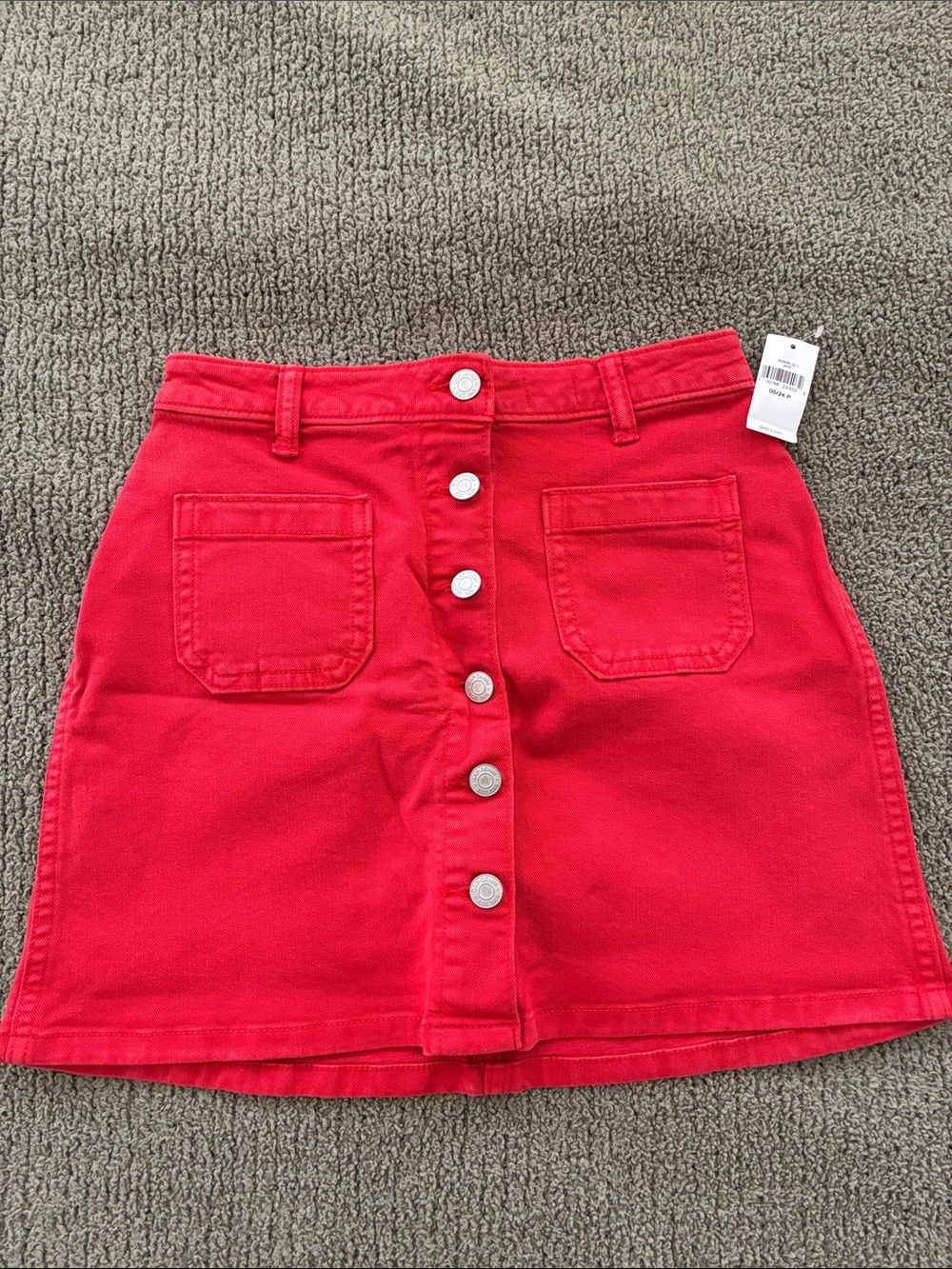 BRAND NEW: Gap Red Button-Front Denim Skirt